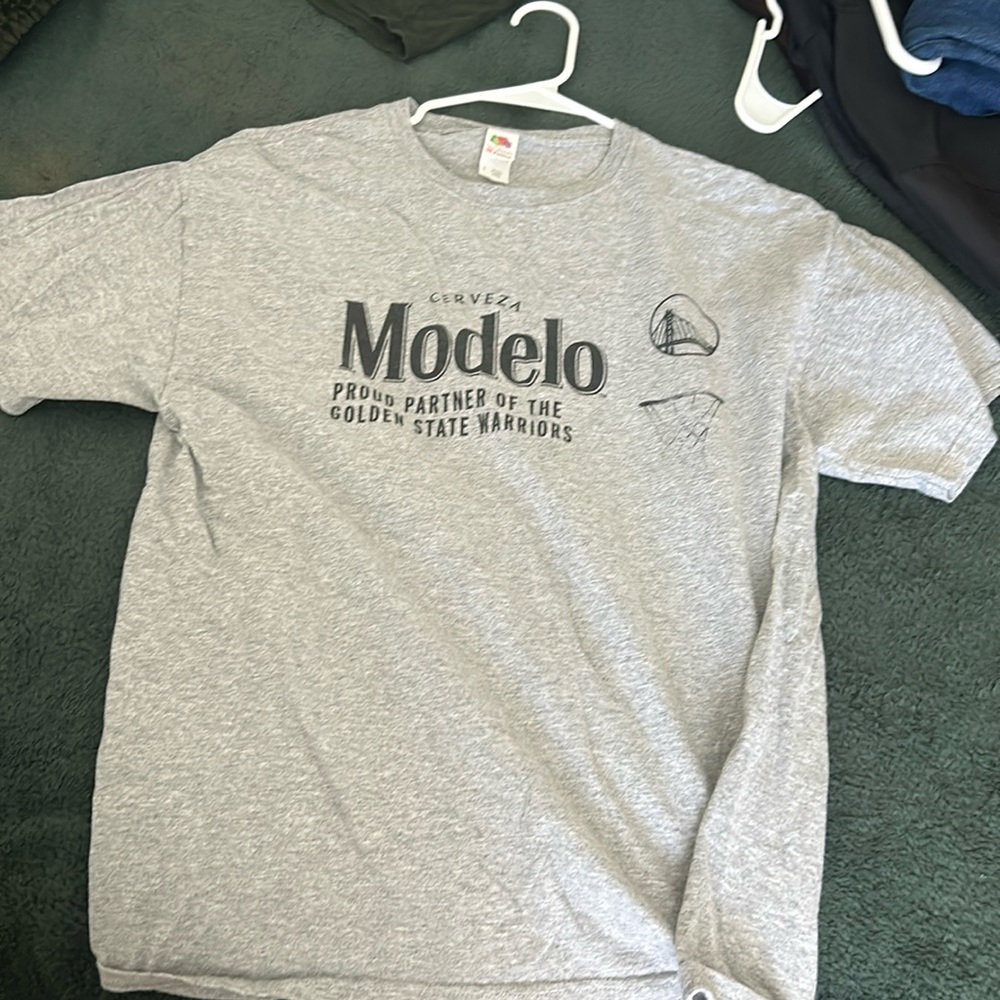 Large Grey Modelo x Golden State Warriors mens T-shirt